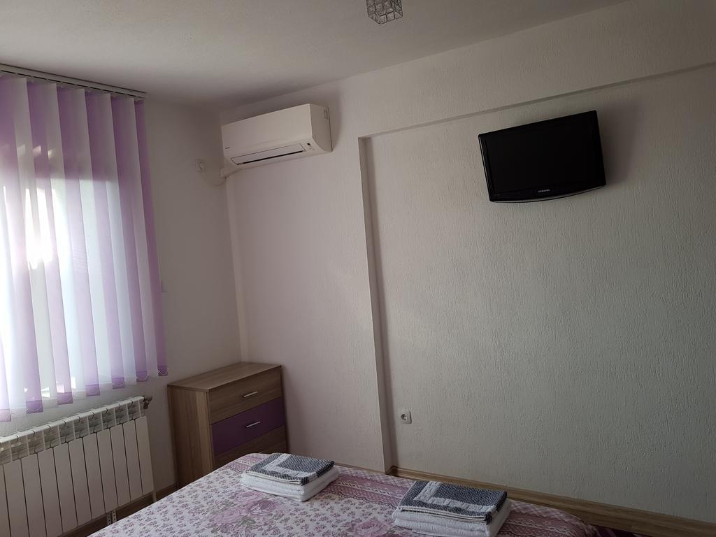 Д И В 1 - D & V 1 Apartment Sandanski Exterior foto